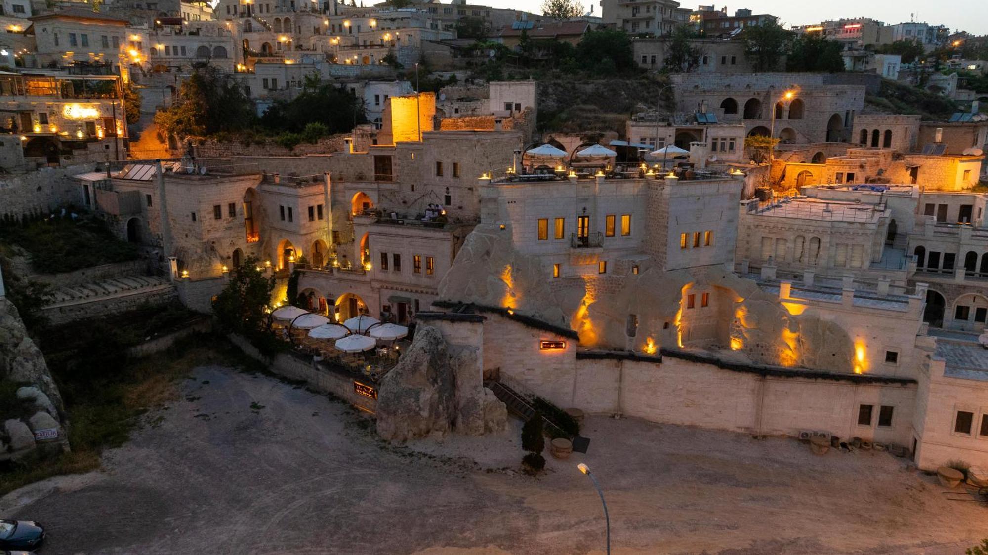 Tafoni Houses Cave Hotel Ортахисар Экстерьер фото